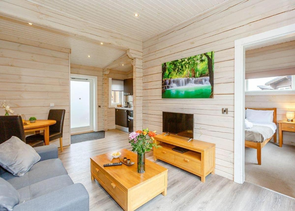 Woodland Lakes Lodges Thirsk Exterior foto
